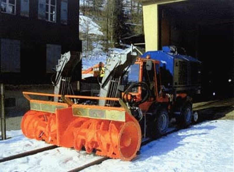 Ingeniería Ferroviaria 3 Engenharia Ferroviária – Removedor de neve em trilhos